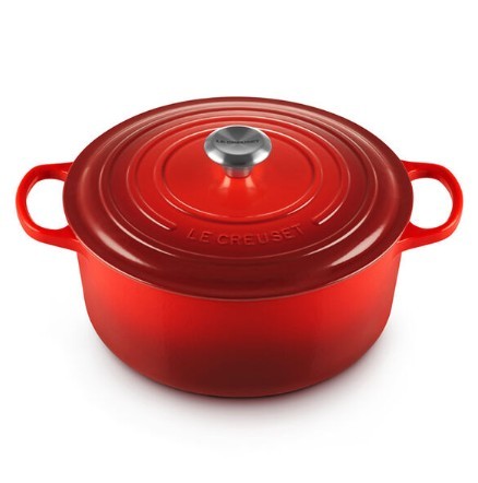 Le Creuset Round Dutch Oven - 6.7L Cerise