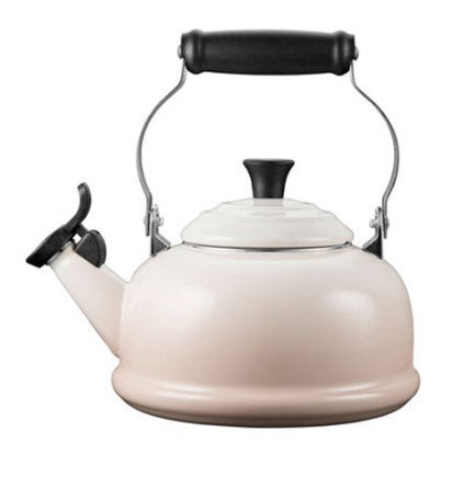 Le Creuset Classic Whistling Kettle - Meringue