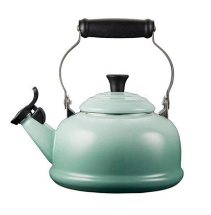 Le Creuset Classic Whistling Kettle - Sage