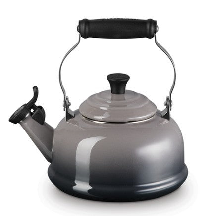 Le Creuset Classic Whistling Kettle - Oyster