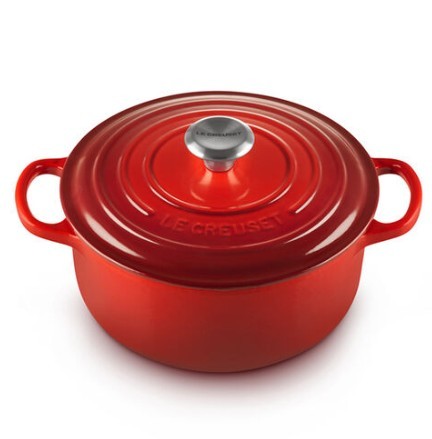 Le Creuset Round Dutch Oven - 4.2L Cerise