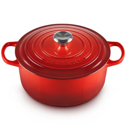 Le Creuset Round Dutch Oven - 5.3L Cerise