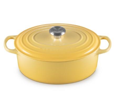 Le Creuset 4.7L Oval Dutch Oven Chamomile