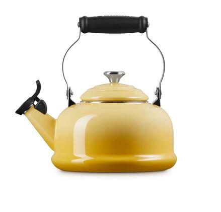 Le Creuset 1.6L Classic Whistling Kettle Chamomile