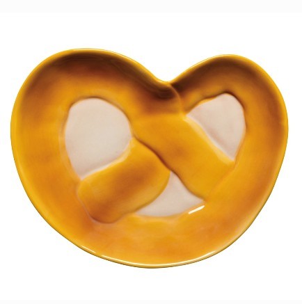 Danica Jubilee Shaped Dish - Pretzle